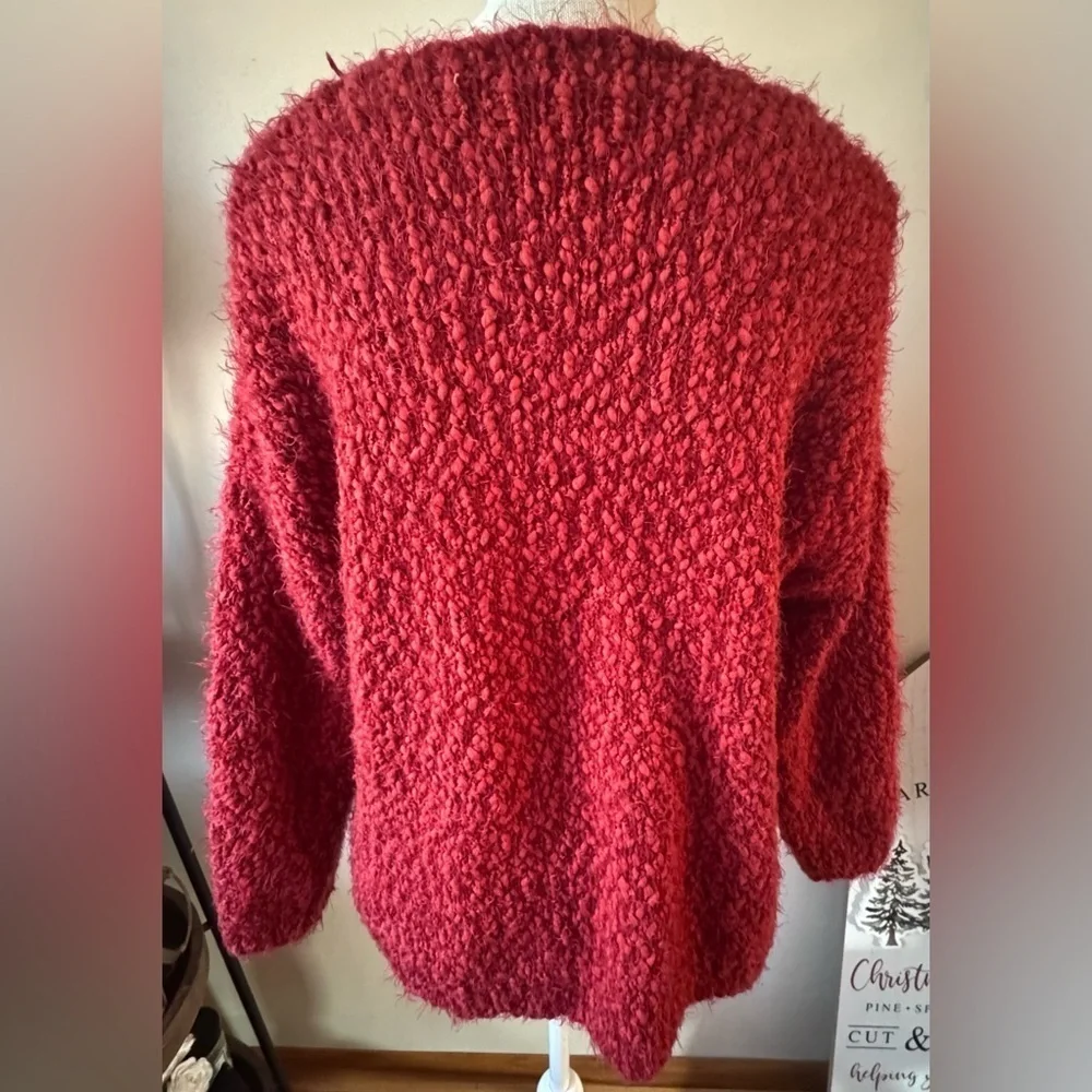 Altar’d State soft fuzzy Women's Sweater. 3/4 sleeve. Size S/M VGUC